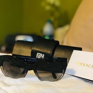 Versace Cat eye Sunglasses